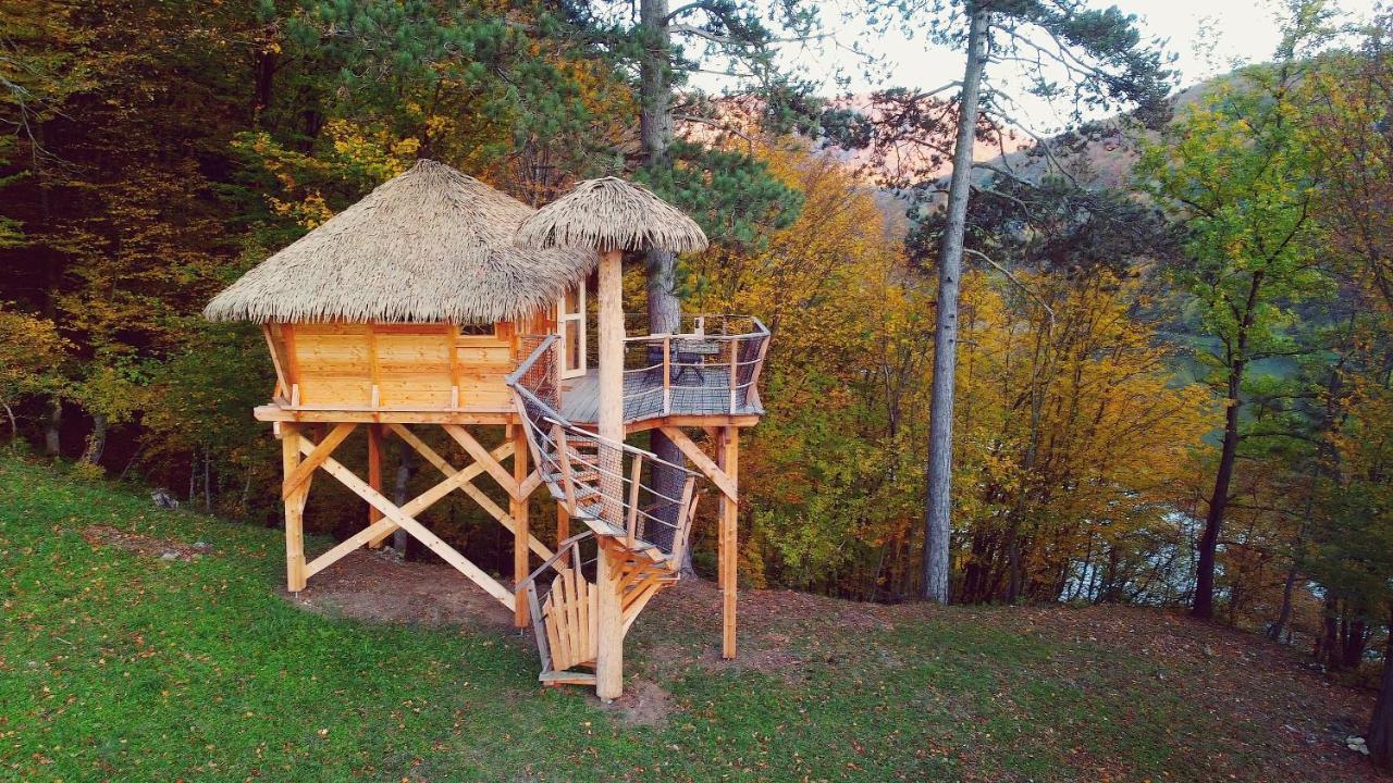 Готель Pine Point Тренчьянске-Тепліце Екстер'єр фото